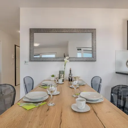 Apartman Elle Luxury Vantacici Malinska