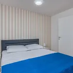 Elle Luxury Vantacici Апартаменты