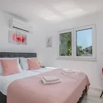 Elle Luxury Vantacici Апартаменты Малинска
